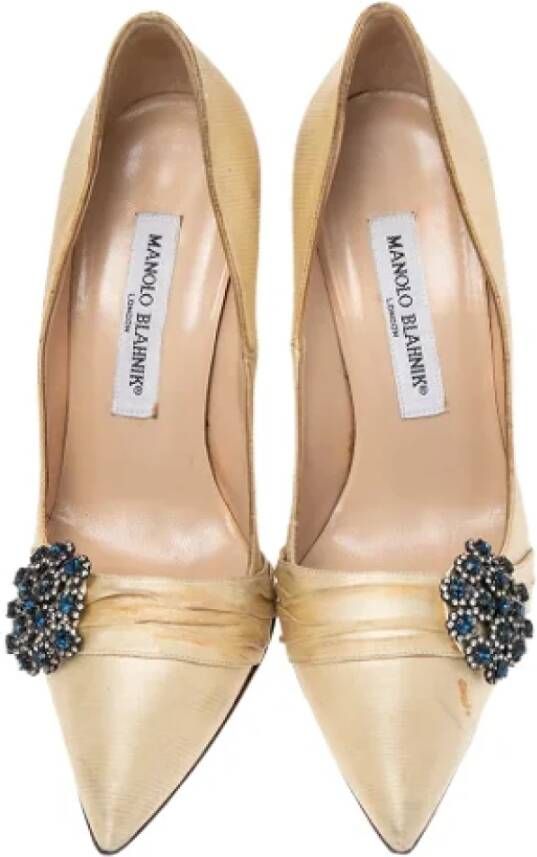 Manolo Blahnik Pre-owned Satin heels Beige Dames