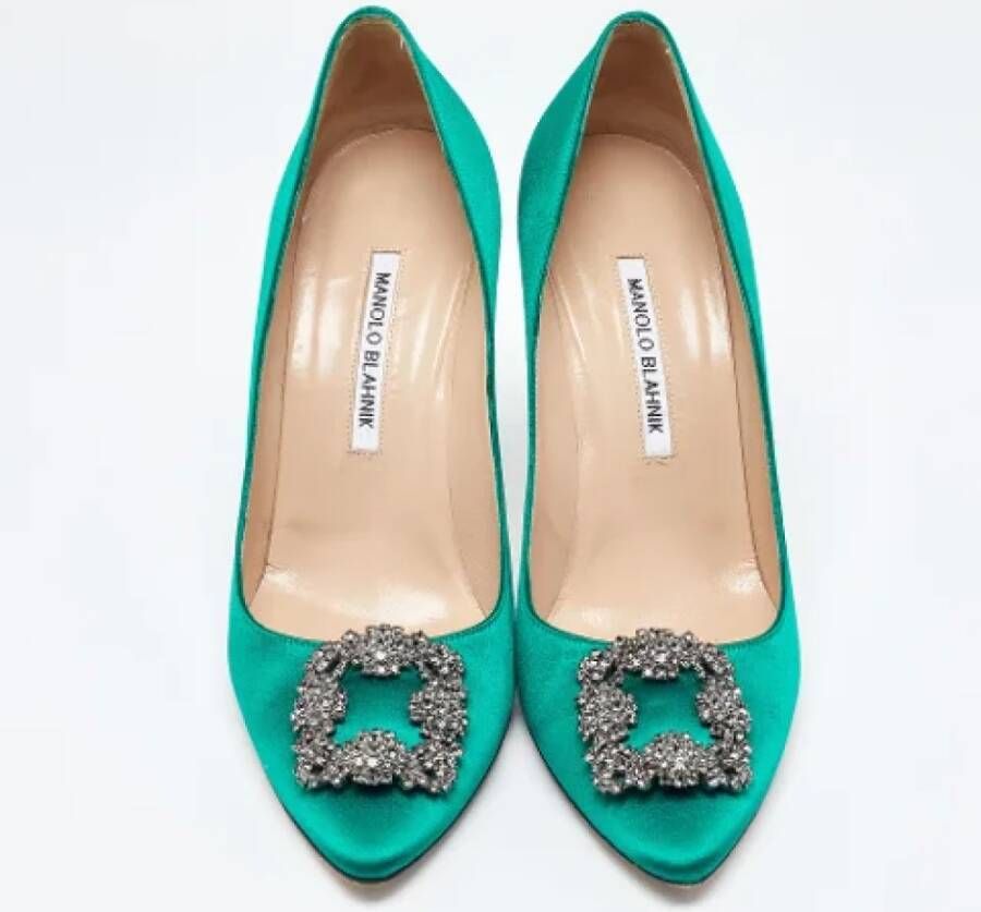 Manolo Blahnik Pre-owned Satin heels Green Dames