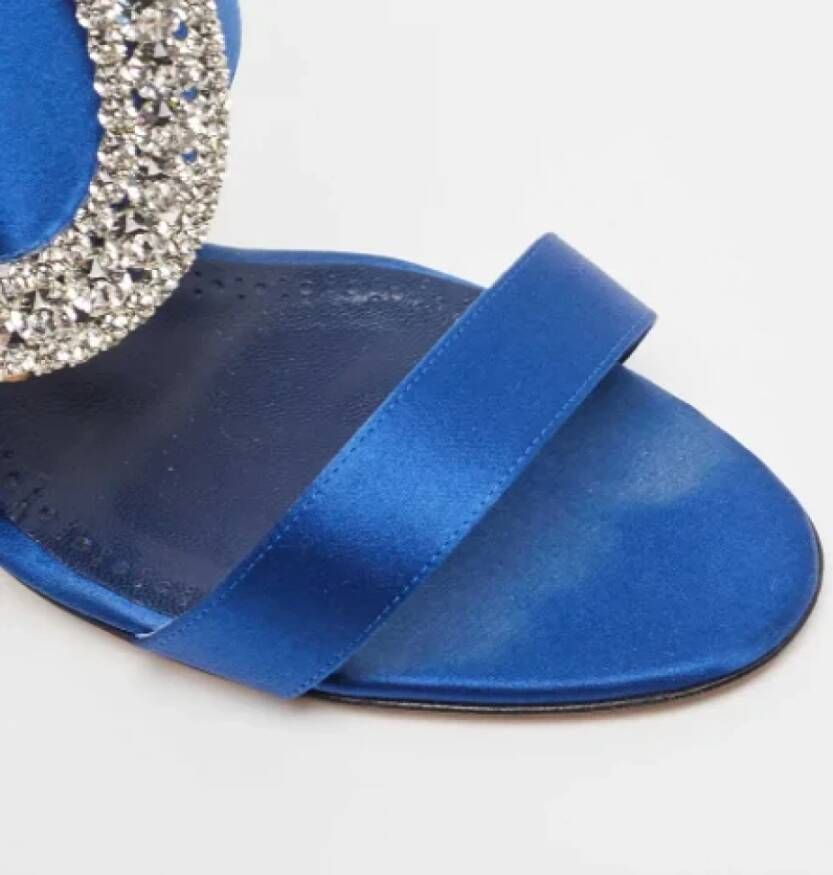 Manolo Blahnik Pre-owned Satin sandals Blue Dames