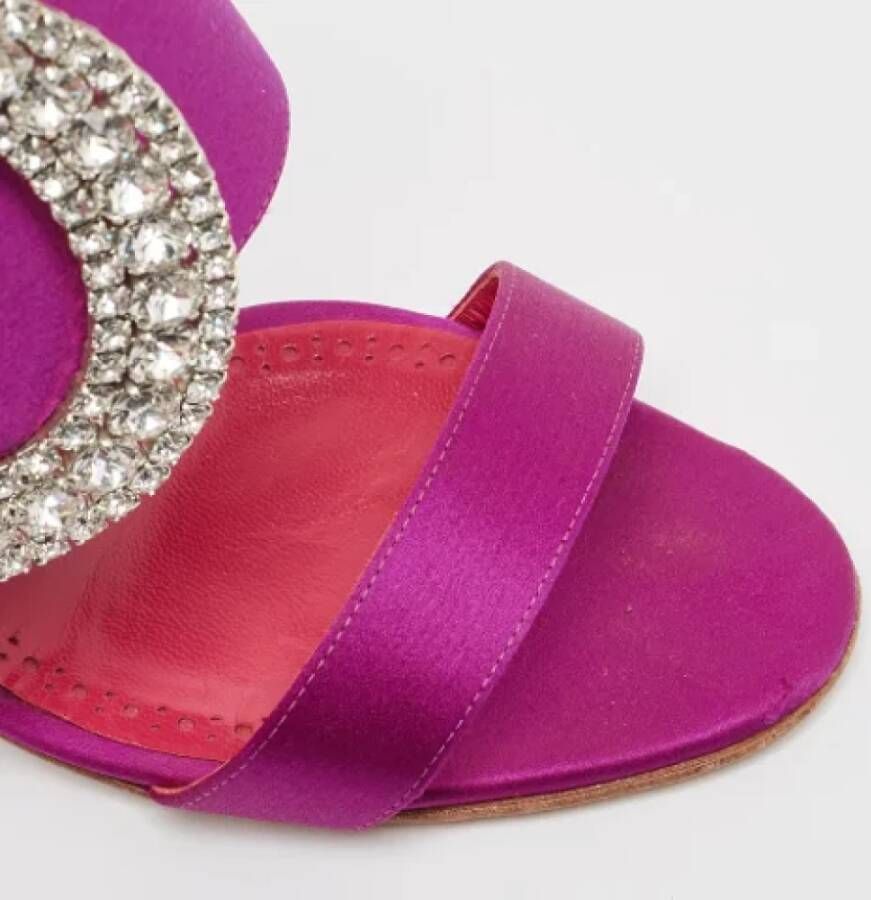 Manolo Blahnik Pre-owned Satin sandals Purple Dames