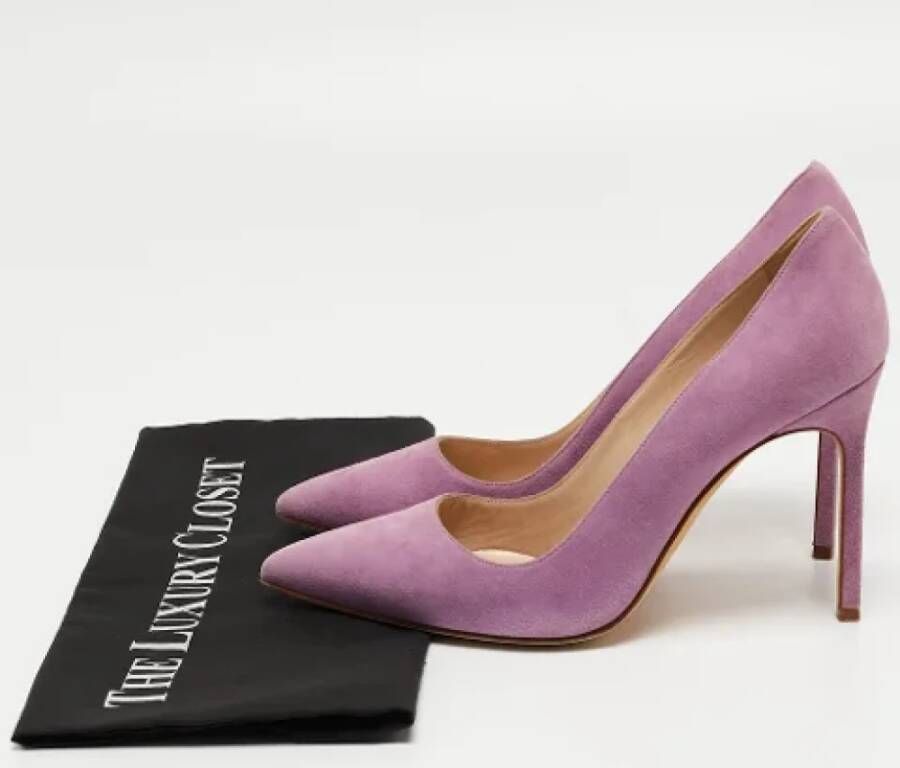 Manolo Blahnik Pre-owned Suede heels Purple Dames