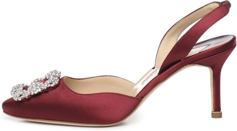 Manolo Blahnik Rode Satijnen Sandalen met Kristallen Gesp