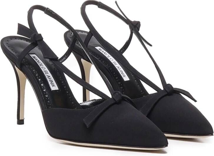 Manolo Blahnik Zwarte Zijden Puntige Mulesandalen Black Dames