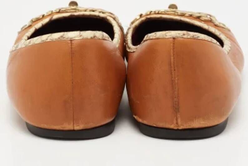 Marc Jacobs Pre-owned Leather flats Beige Dames