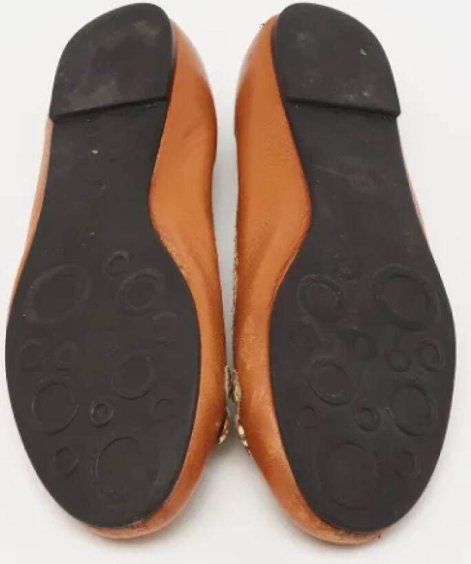 Marc Jacobs Pre-owned Leather flats Beige Dames
