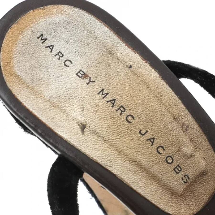 Marc Jacobs Pre-owned Velvet sandals Black Dames