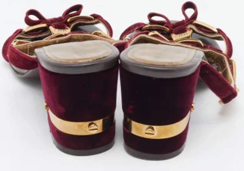 Marc Jacobs Pre-owned Velvet sandals Red Dames