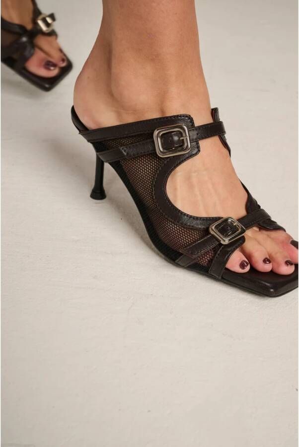 March23 Cela Sandal