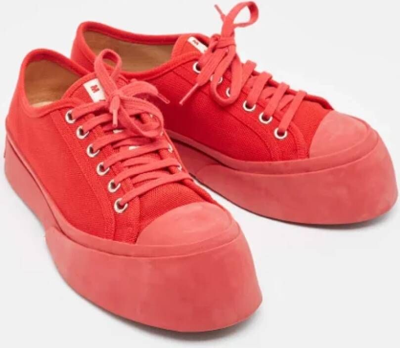 Marni Pre-owned Canvas sneakers Red Dames
