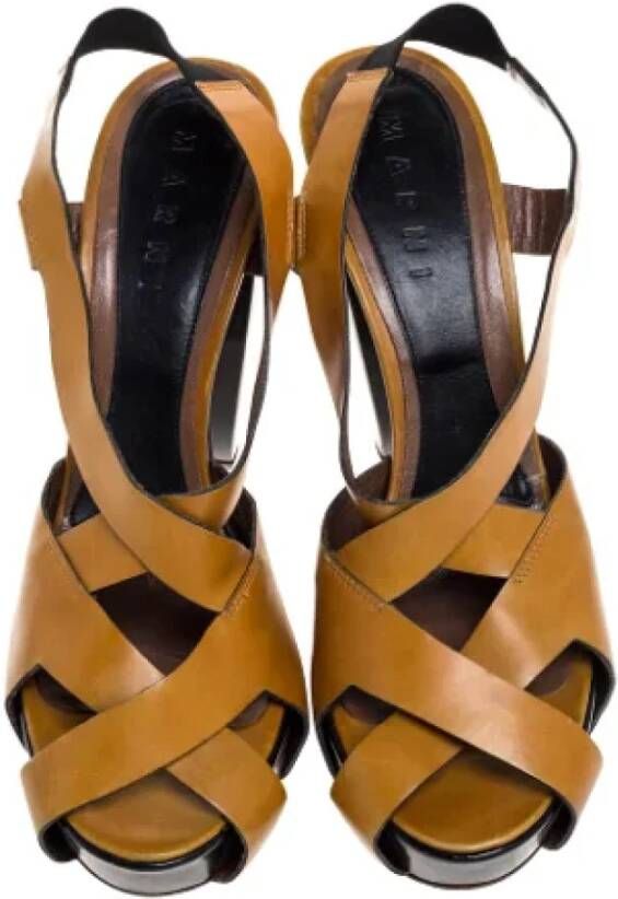 Marni Pre-owned Leather sandals Beige Dames