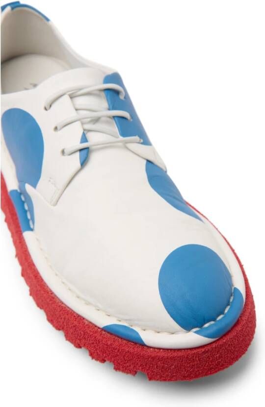 Marsell Witte Derby Schoen met Blauwe Stippen