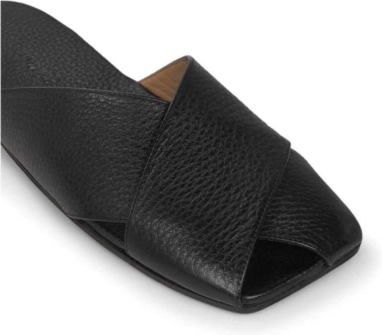 Marsell Zwarte leren kruisband sandalen
