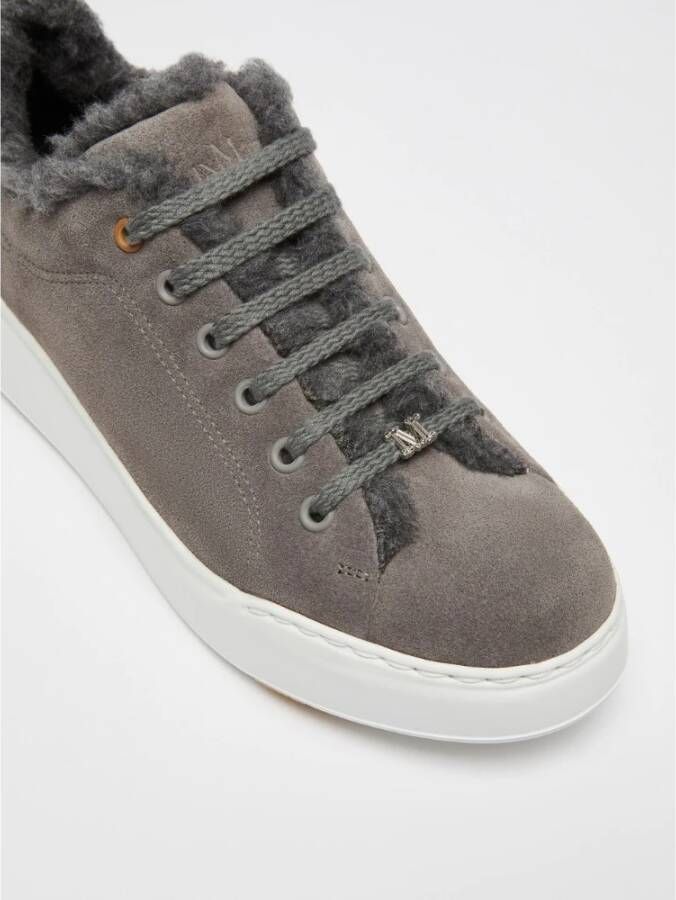 Max Mara Stijlvolle leren sneakers met wollen voering Gray Dames