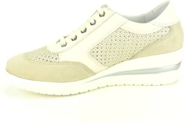 mephisto Beige en Goudgeperforeerde SpieZ Schoenen Beige Dames