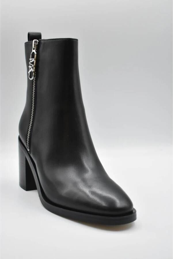 Michael Kors Zwarte Veterschoenen Dames Aw23 Zwart Dames