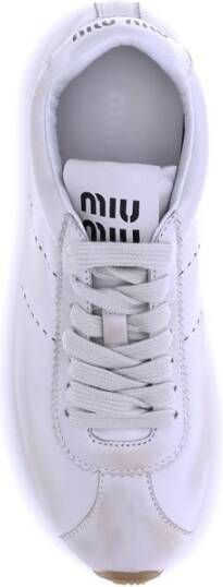 Miu Geperforeerde Plume Sneakers met Rubberen Zool
