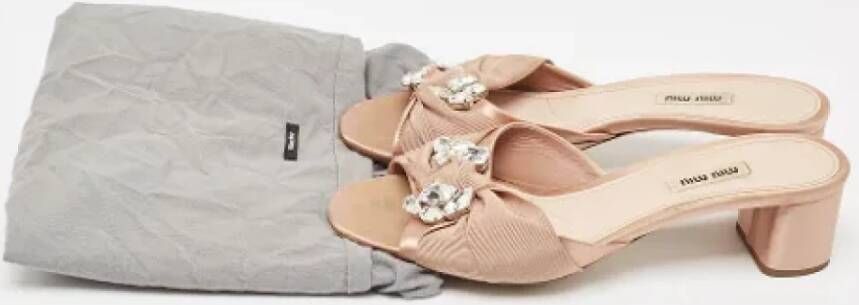 Miu Pre-owned Canvas sandals Beige Dames