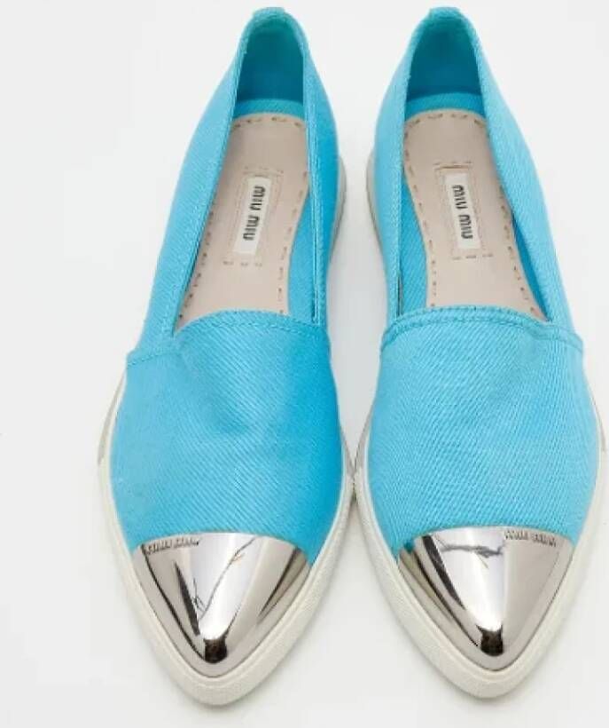 Miu Pre-owned Canvas sneakers Blue Dames