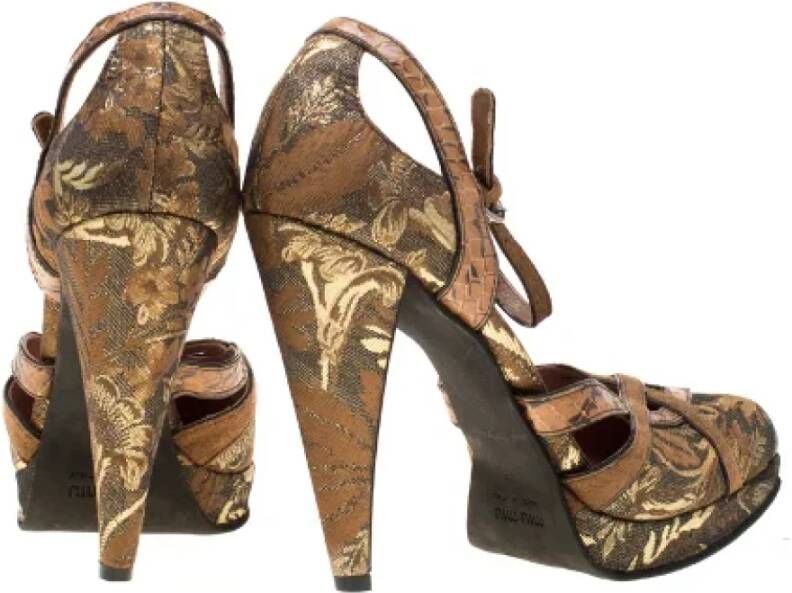 Miu Pre-owned Fabric heels Brown Dames