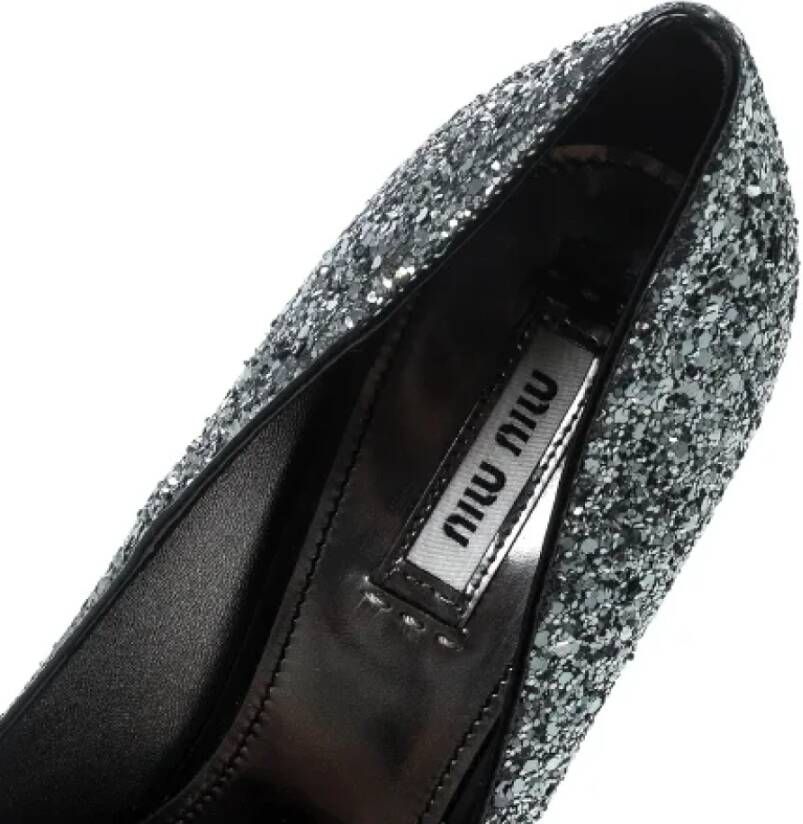 Miu Pre-owned Fabric heels Gray Dames