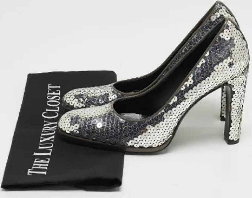 Miu Pre-owned Fabric heels Gray Dames