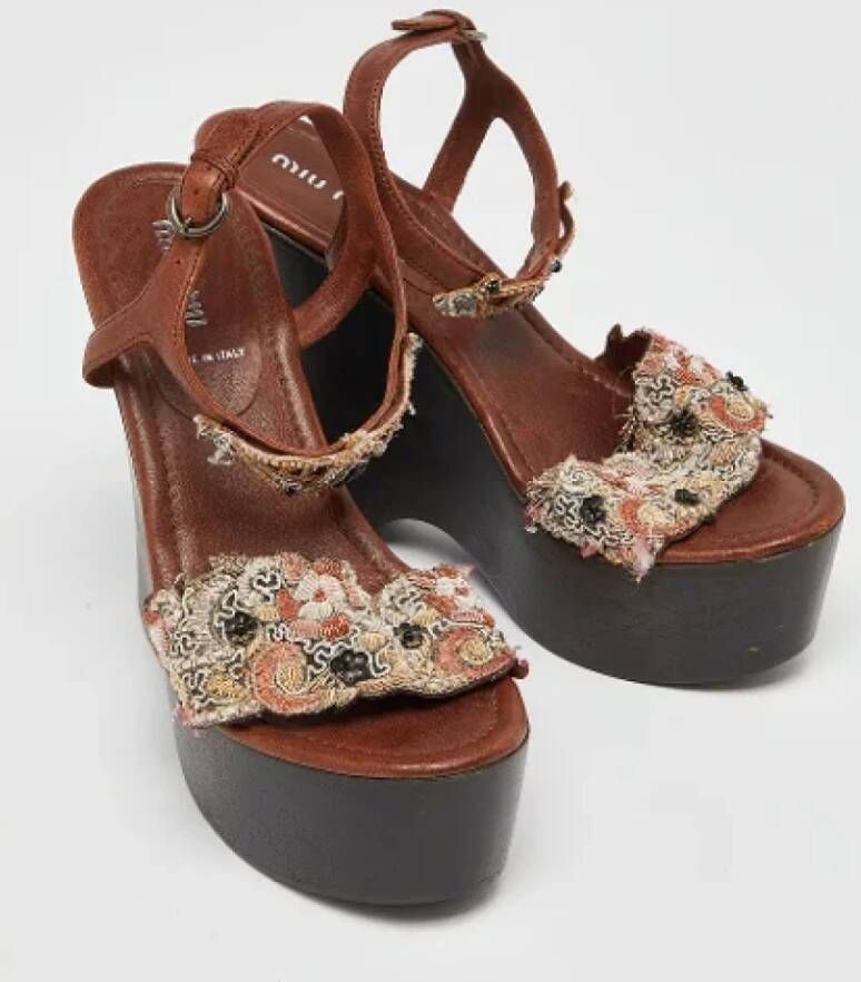 Miu Pre-owned Fabric sandals Brown Dames
