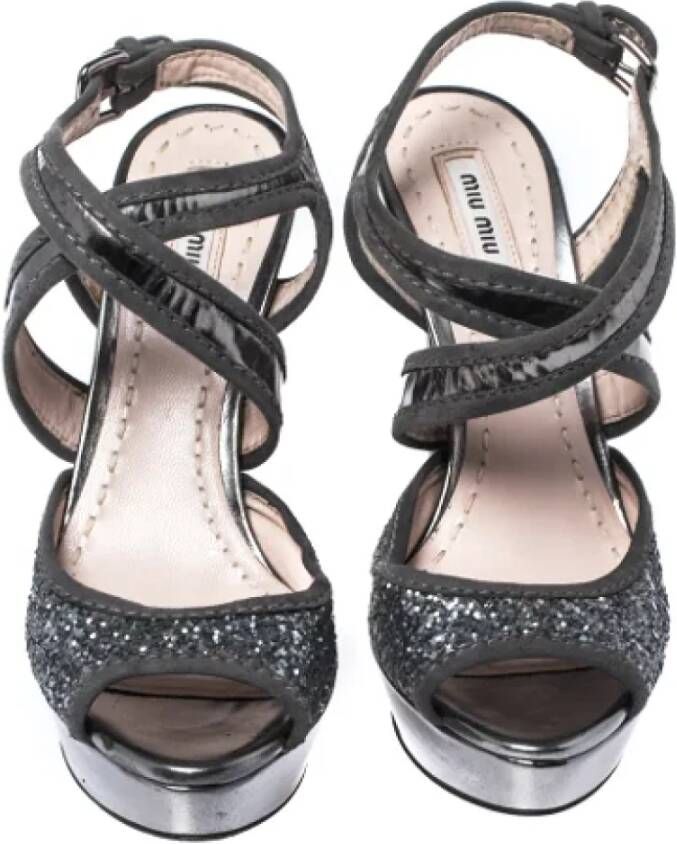 Miu Pre-owned Fabric sandals Gray Dames