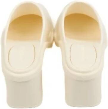 Miu Pre-owned Fabric sandals White Dames