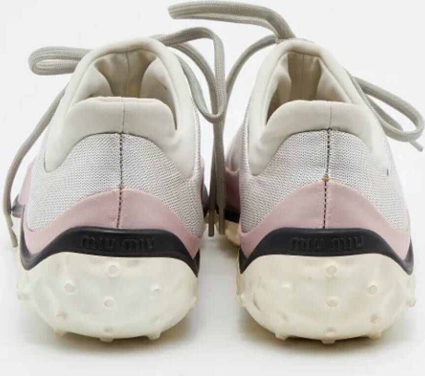 Miu Pre-owned Fabric sneakers Pink Dames