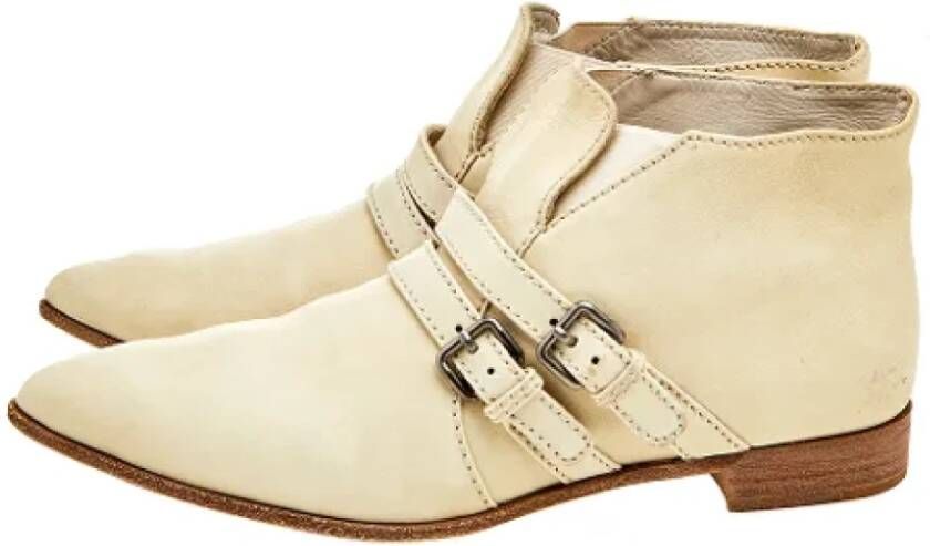 Miu Pre-owned Leather boots White Dames