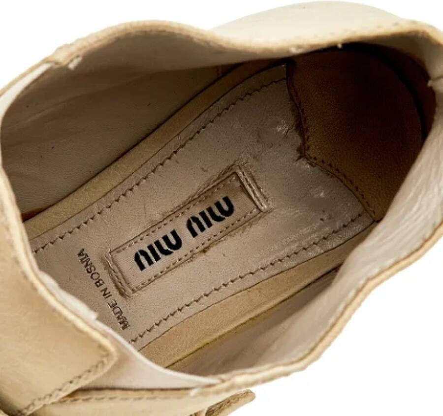 Miu Pre-owned Leather boots White Dames