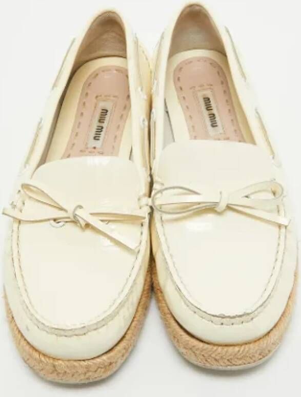 Miu Pre-owned Leather flats Beige Dames