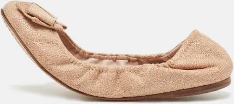 Miu Pre-owned Leather flats Beige Dames