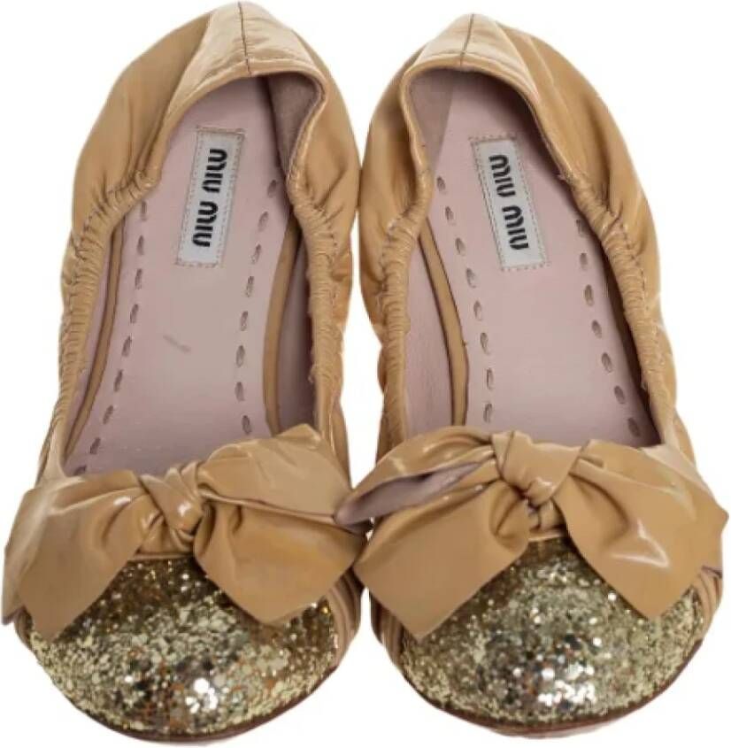 Miu Pre-owned Leather flats Beige Dames