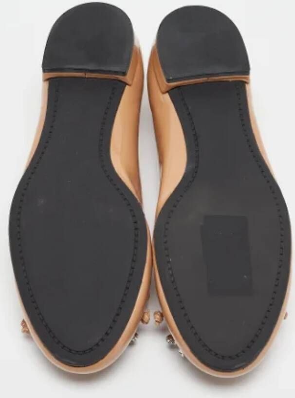Miu Pre-owned Leather flats Beige Dames