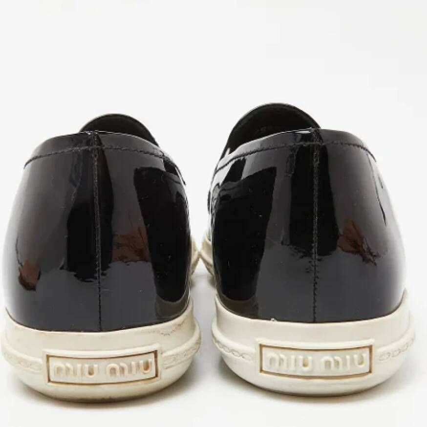 Miu Pre-owned Leather flats Black Dames