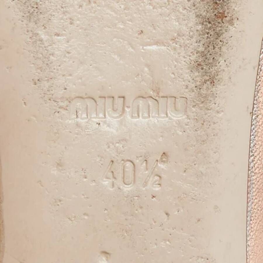 Miu Pre-owned Leather flats Gray Dames