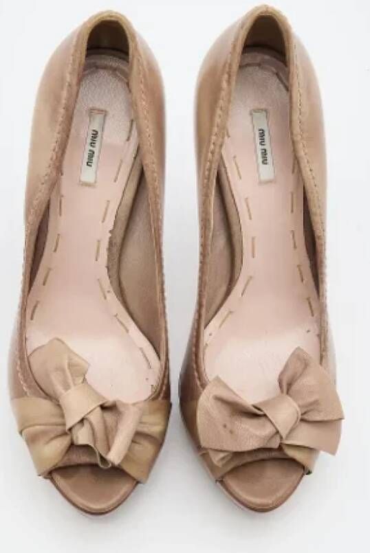 Miu Pre-owned Leather heels Gray Dames