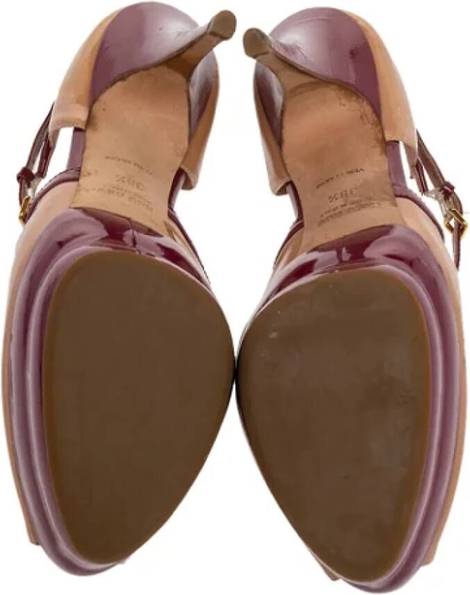 Miu Pre-owned Leather sandals Beige Dames