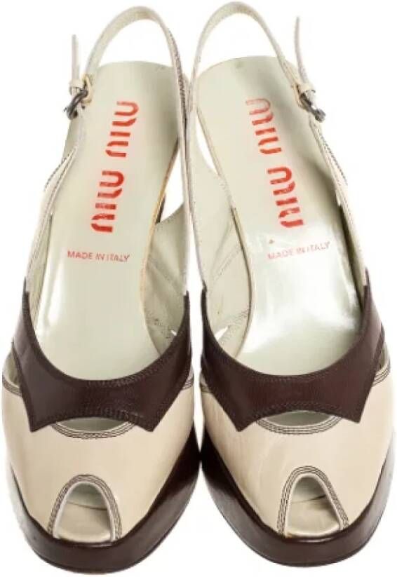 Miu Pre-owned Leather sandals Beige Dames