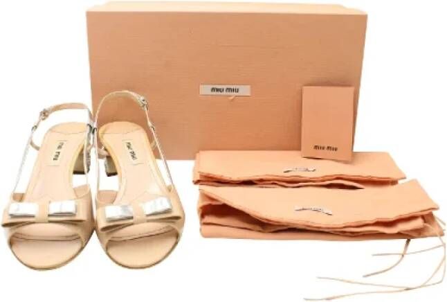 Miu Pre-owned Leather sandals Beige Dames