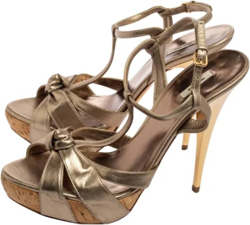 Miu Pre-owned Leather sandals Gray Dames