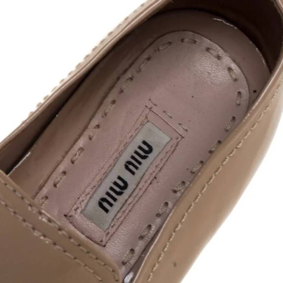 Miu Pre-owned Leather sneakers Beige Dames