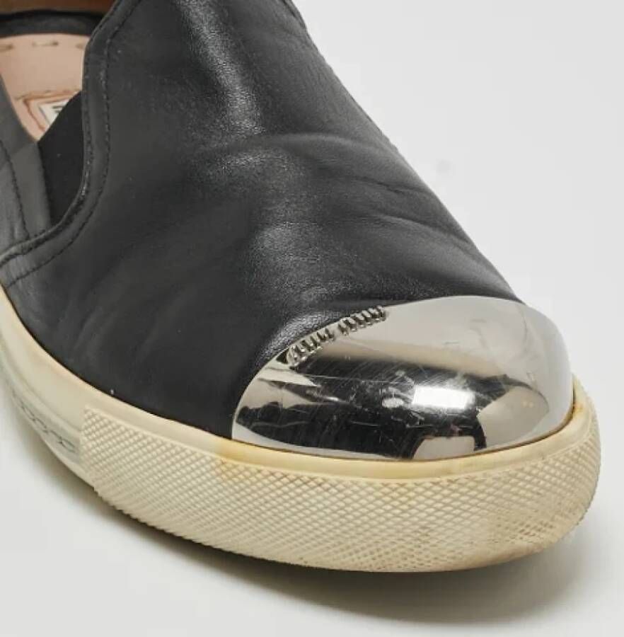 Miu Pre-owned Leather sneakers Beige Dames