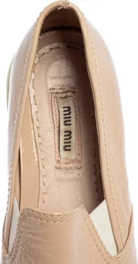 Miu Pre-owned Leather sneakers Beige Dames