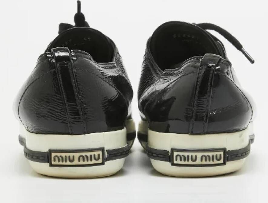 Miu Pre-owned Leather sneakers Black Dames