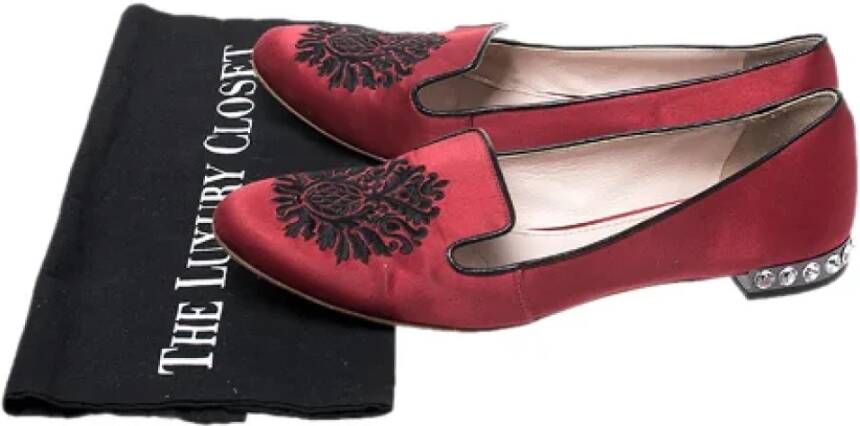 Miu Pre-owned Satin flats Red Dames