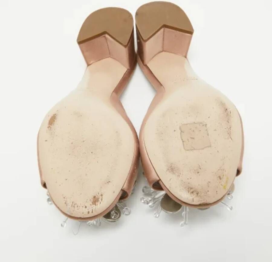 Miu Pre-owned Satin sandals Beige Dames