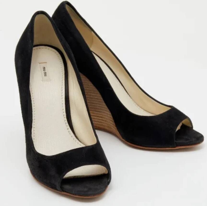 Miu Pre-owned Suede heels Black Dames