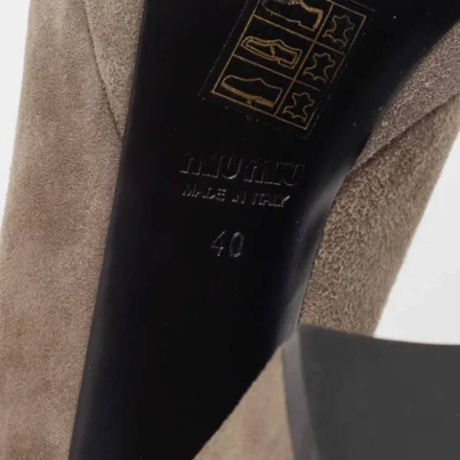 Miu Pre-owned Suede heels Gray Dames